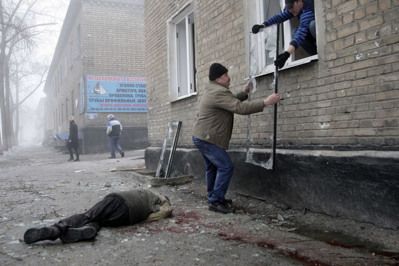 Донецк оплаква жертвите на новите обстрели