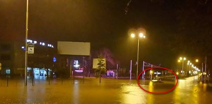 Потоп в Бургас, кръстовища под вода, затвориха пътя за Поморие и Каблешково