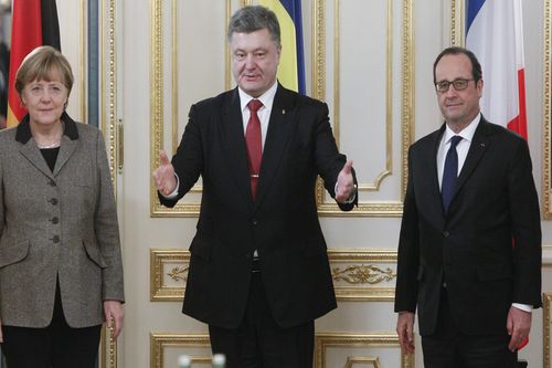 Меркел и Оланд в Москва, за да не допуснат оръжие в Украйна 