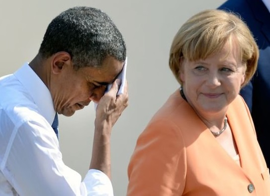Bloomberg: Обама може да клекне пред Меркел за Украйна