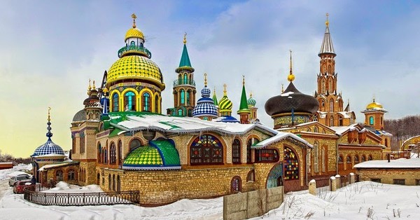 Целебният храм на всички религии в Русия (СНИМКИ)