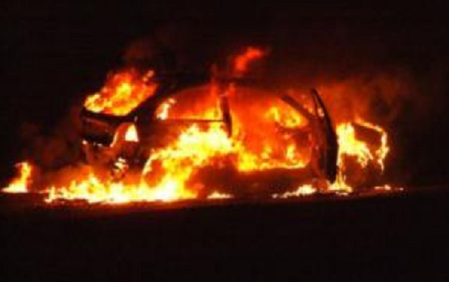 Огнена вендета в Галиче, подпалиха 2 коли