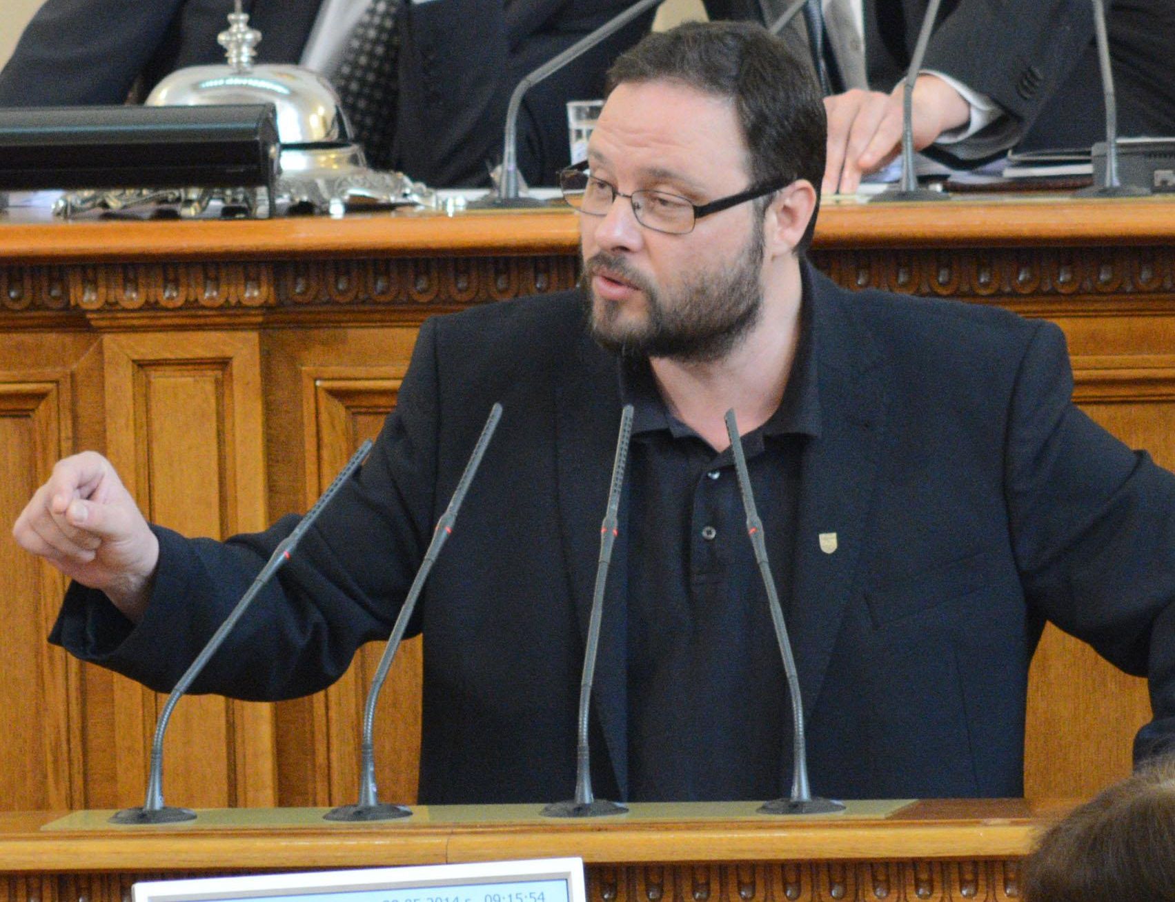 ГЕРБ, НФСБ и ВМРО изключиха депутати от АТАКА от парламентарни комисии