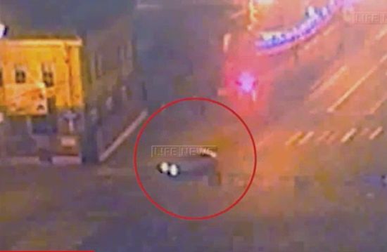 Вижте как се измъкват убийците на Немцов (ВИДЕО)
