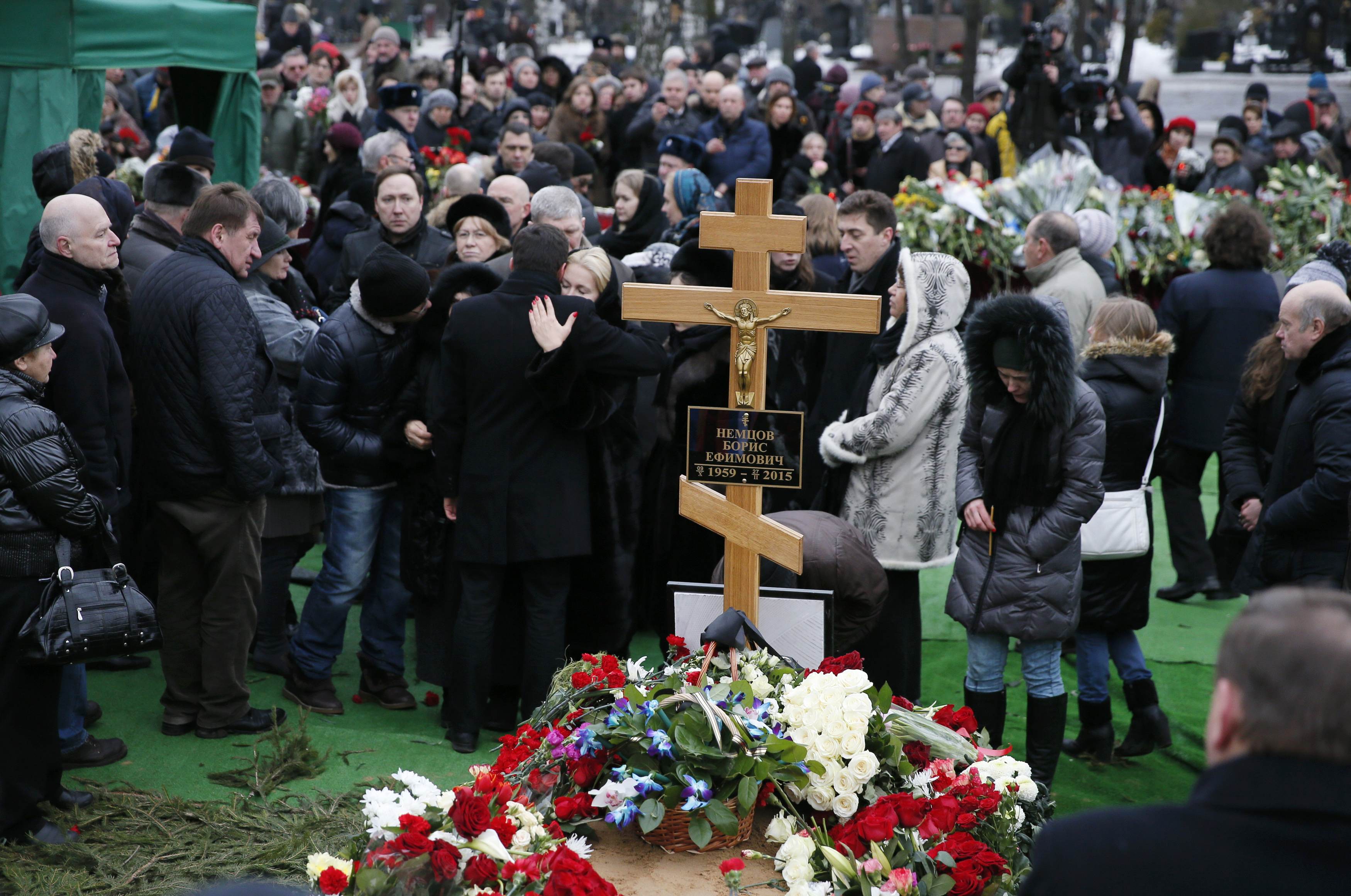 Погребаха Борис Немцов (СНИМКИ)