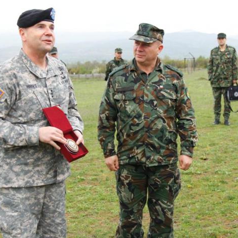 USA генерал: 12 хиляди руски войници се бият в Донбас срещу Украйна