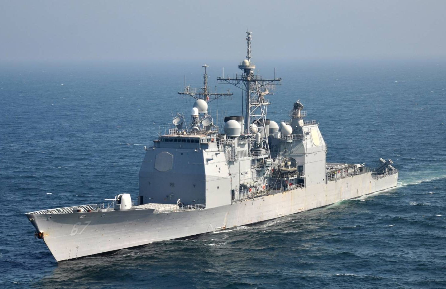 Бойна флотилия на НАТО навлиза в Черно море