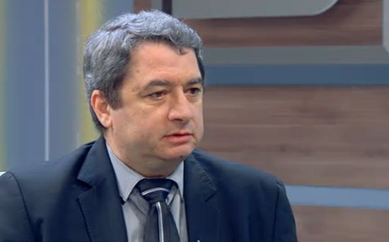 Емануил Йорданов: Случващото се в МВР прилича на &quot;Снежанка и седемте министри&quot;