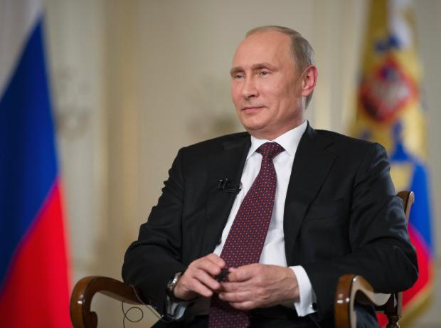Путин резна заплатите на Кремъл с 10%