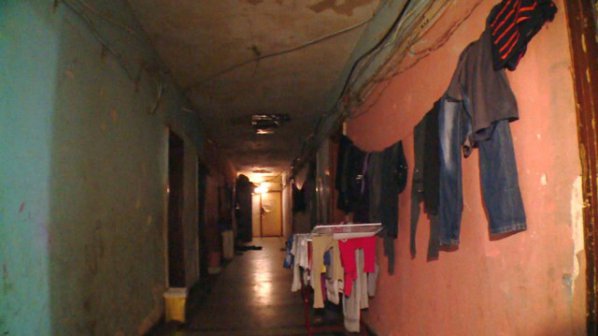Общински жилища в София тънат в пълна мизерия
