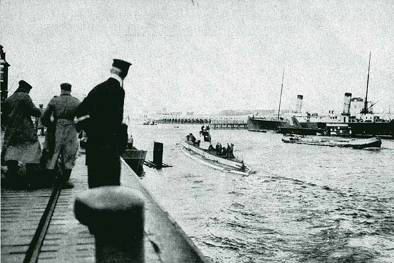 Преди 100 г. британският линкор „Дреднаут” таранира германската подводница U-29