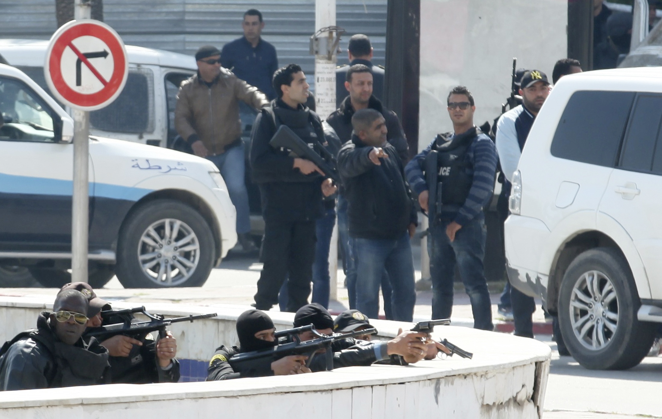 Касапницата в Тунис е ужасяваща - 19 убити! (СНИМКИ/ВИДЕО)