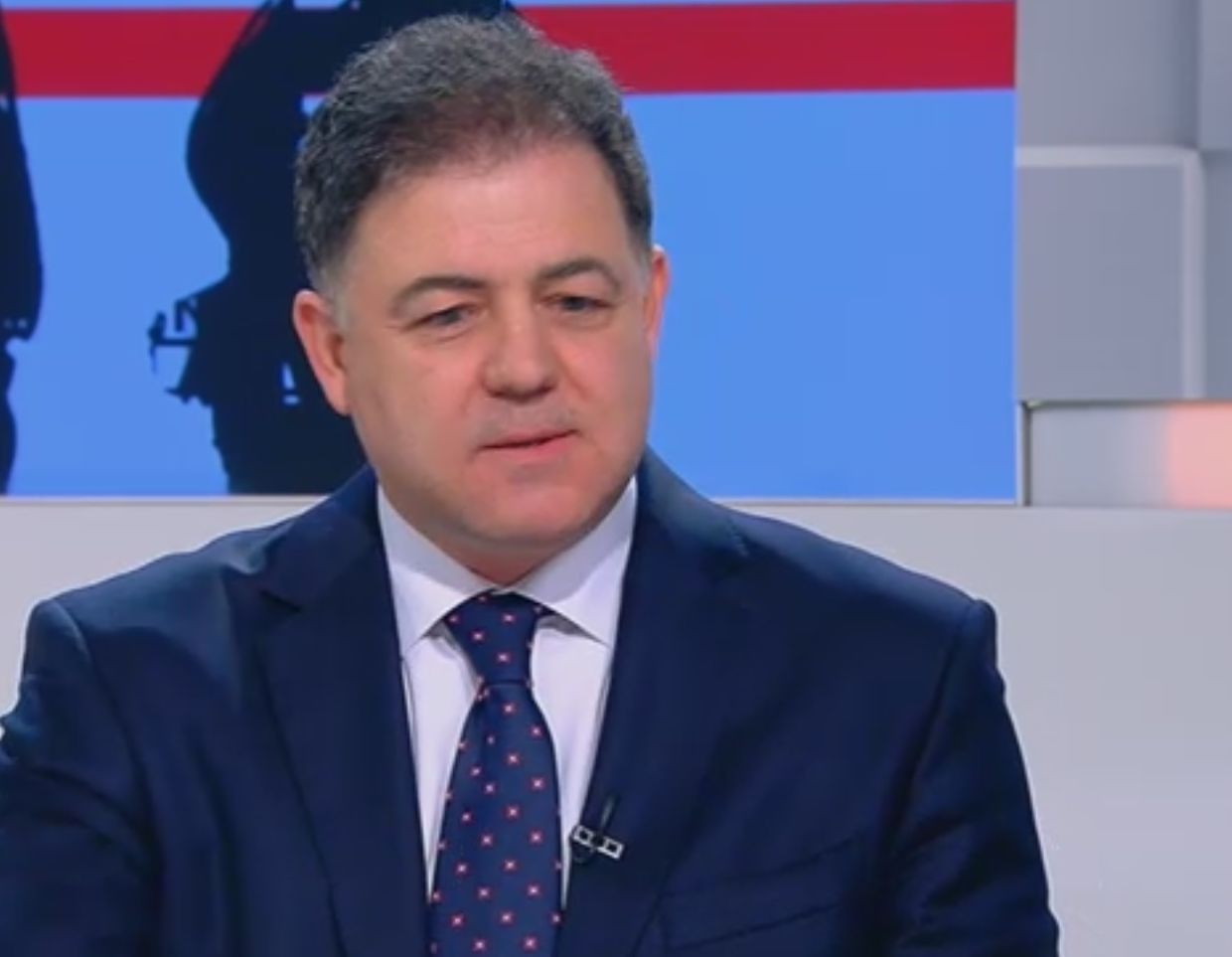 Министър Ненчев: Нека не звуча заплашително, но винаги има опасност от военни конфликти 
