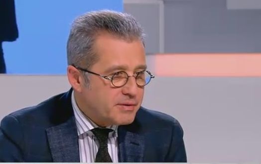 Йордан Цонев: Кой е Цветан Василев, че да го слушаме за бруталното източване на КТБ дистанционно