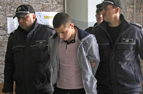 Студент след запой уби мъж на тротоара в Горна Оряховица