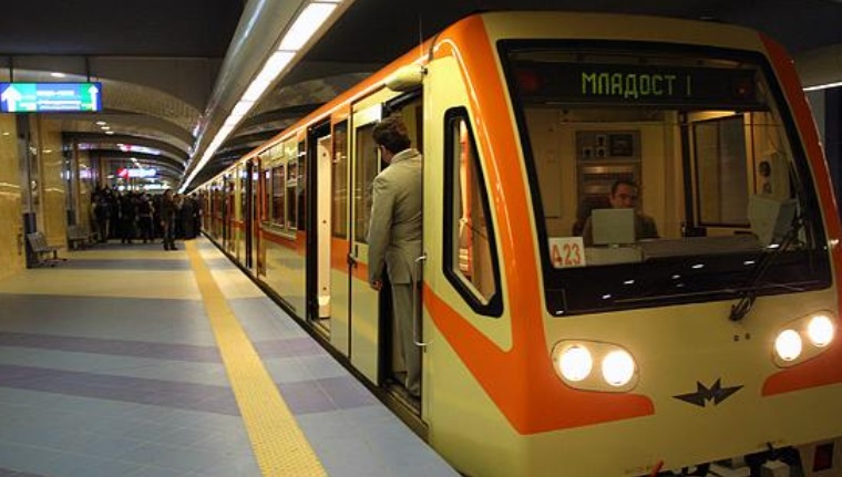 Експерти разбиха мита, че със софийското метро ще се стига бързо от Централна гара до летището