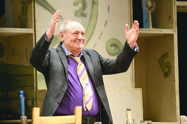 Антон Радичев отпразнува 40 години на сцената