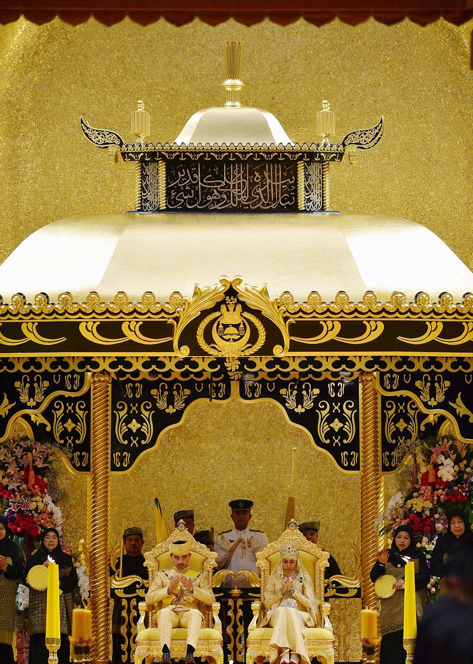 Султанът на Бруней ожени син в невиждан разкош (СНИМКИ/ВИДЕО) 