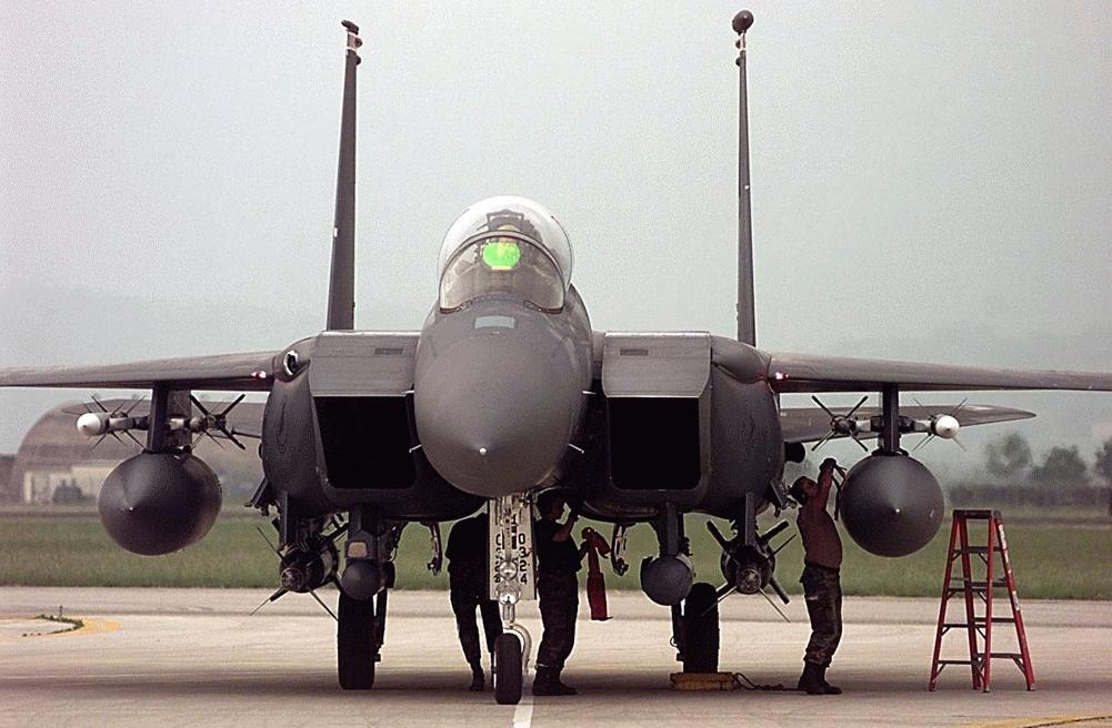 US-изтребители F-15C/D ще фучат от утре в небето над Тракия