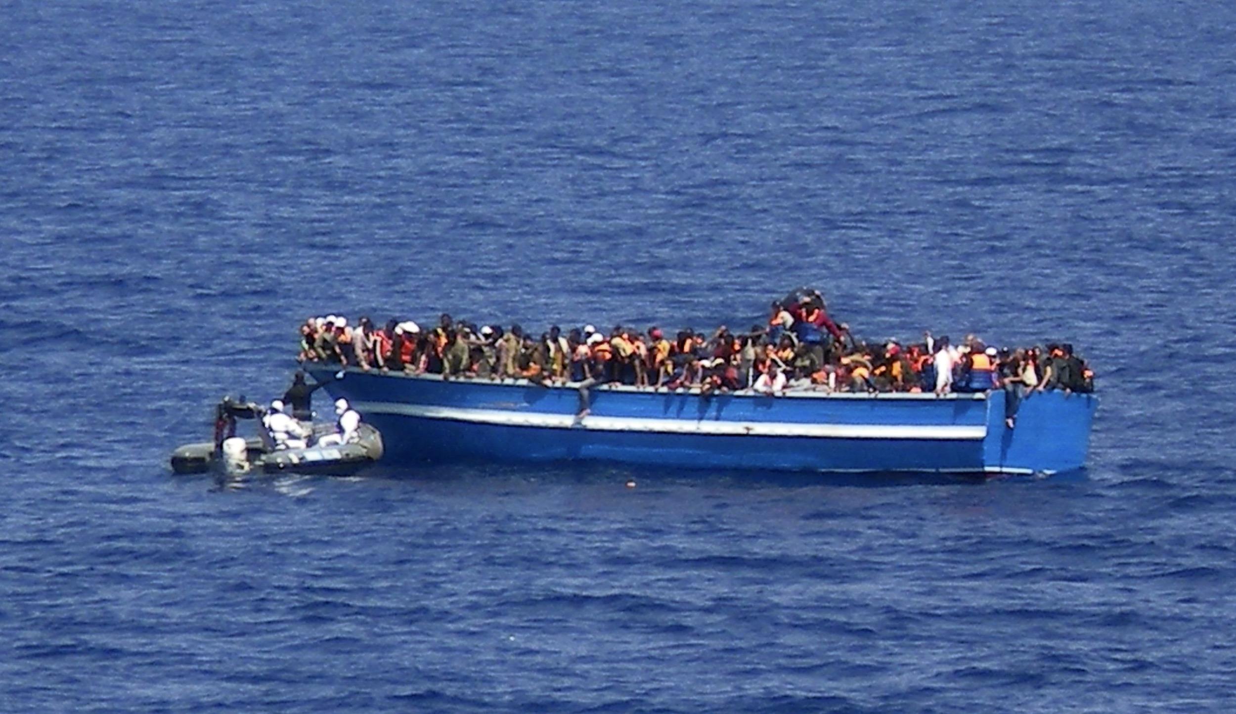 Потъна още един кораб с бежанци, 20 са загинали