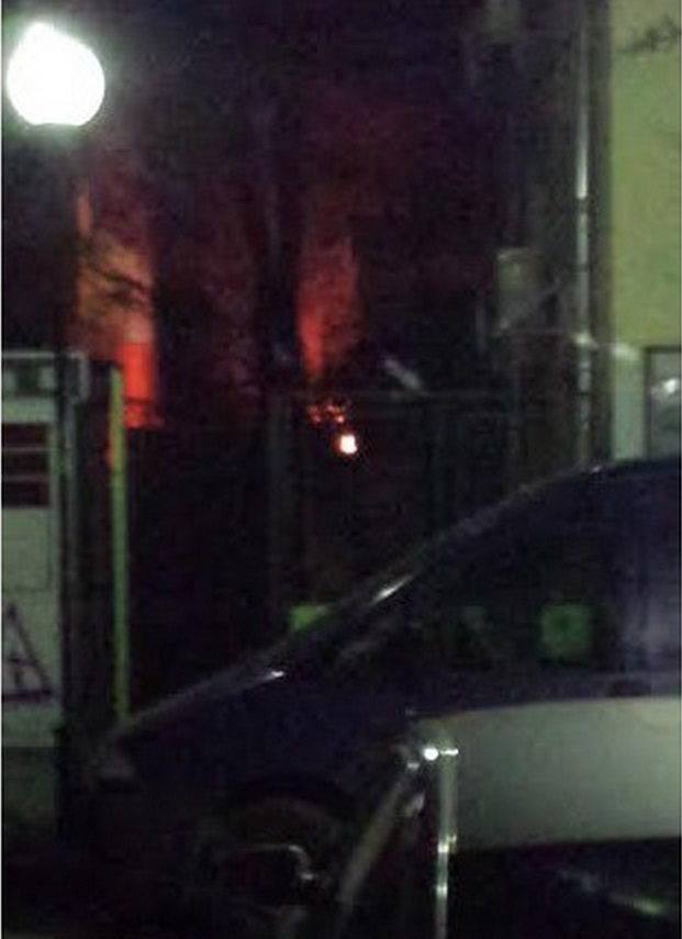 Пожар пламна до училище във Варна 