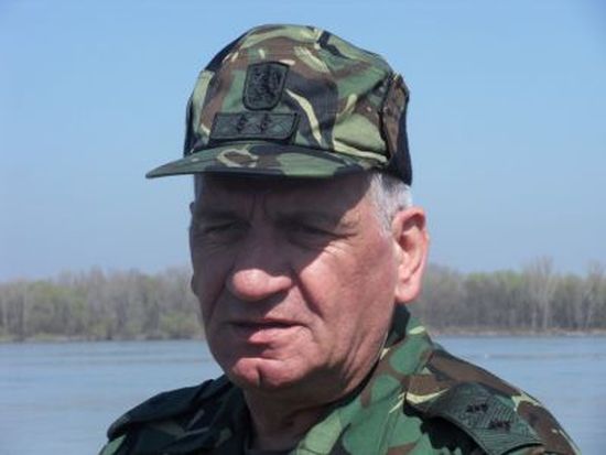 Шефът на Сухопътни войски: Съдът не се е произнесъл за Шивиков, удря се по армията