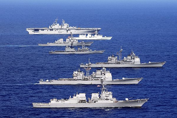 Напрежението продължава: Флотът на САЩ ще &quot;придружава&quot; кораби в Ормузкия проток
