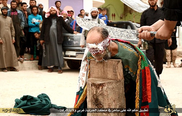 „Ислямска държава” с нова потресаваща екзекуция (СНИМКИ 18+) 