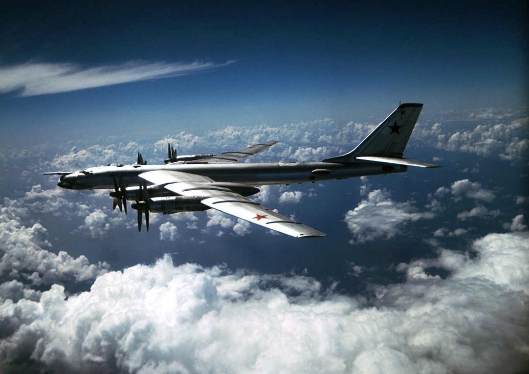 САЩ: Руски бомбардировачи &quot;Мечка&quot; летяха до Аляска   