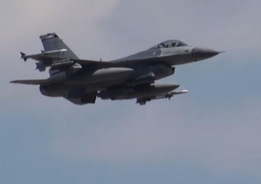Американският изтребител F-35 сам поръчва резервните си части (ВИДЕО)