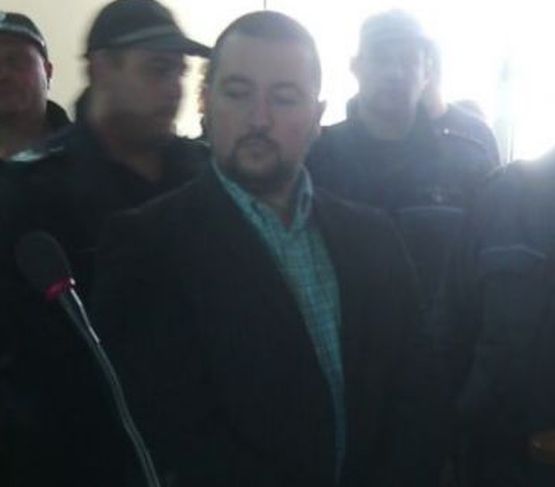 Арестуваният адвокат Елдъров заплашвал свидетел 