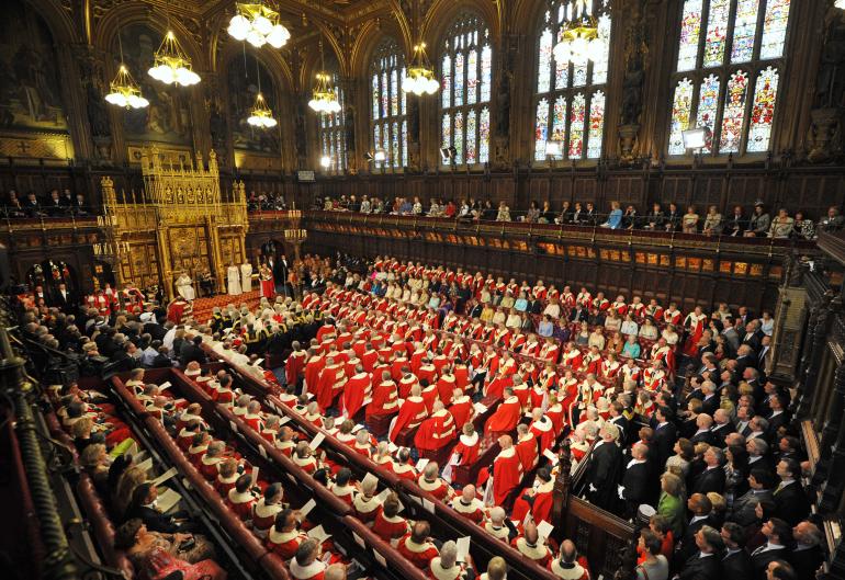 Великобритания избира днес нов парламент