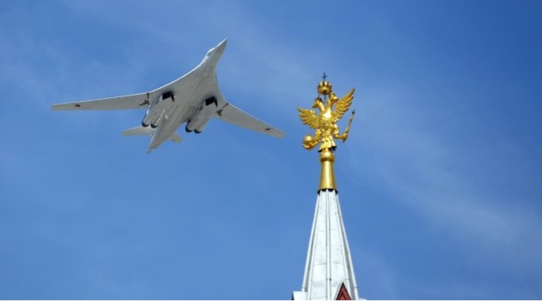 Инженер от завода за руските стратегически бомбардировачи Ту-160 избяга в САЩ с ценна информация