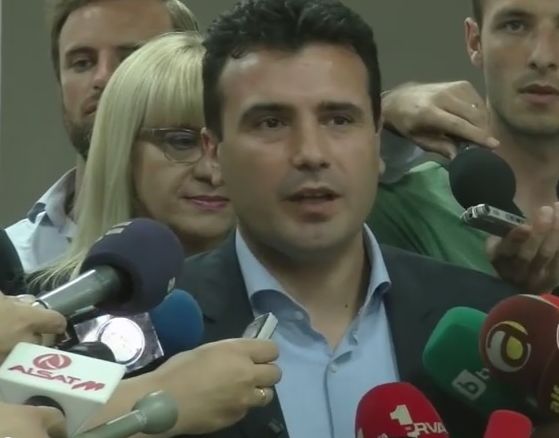 Македония скочи срещу закона за албанския език! 