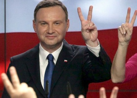 Дойде ли на власт полският Орбан?