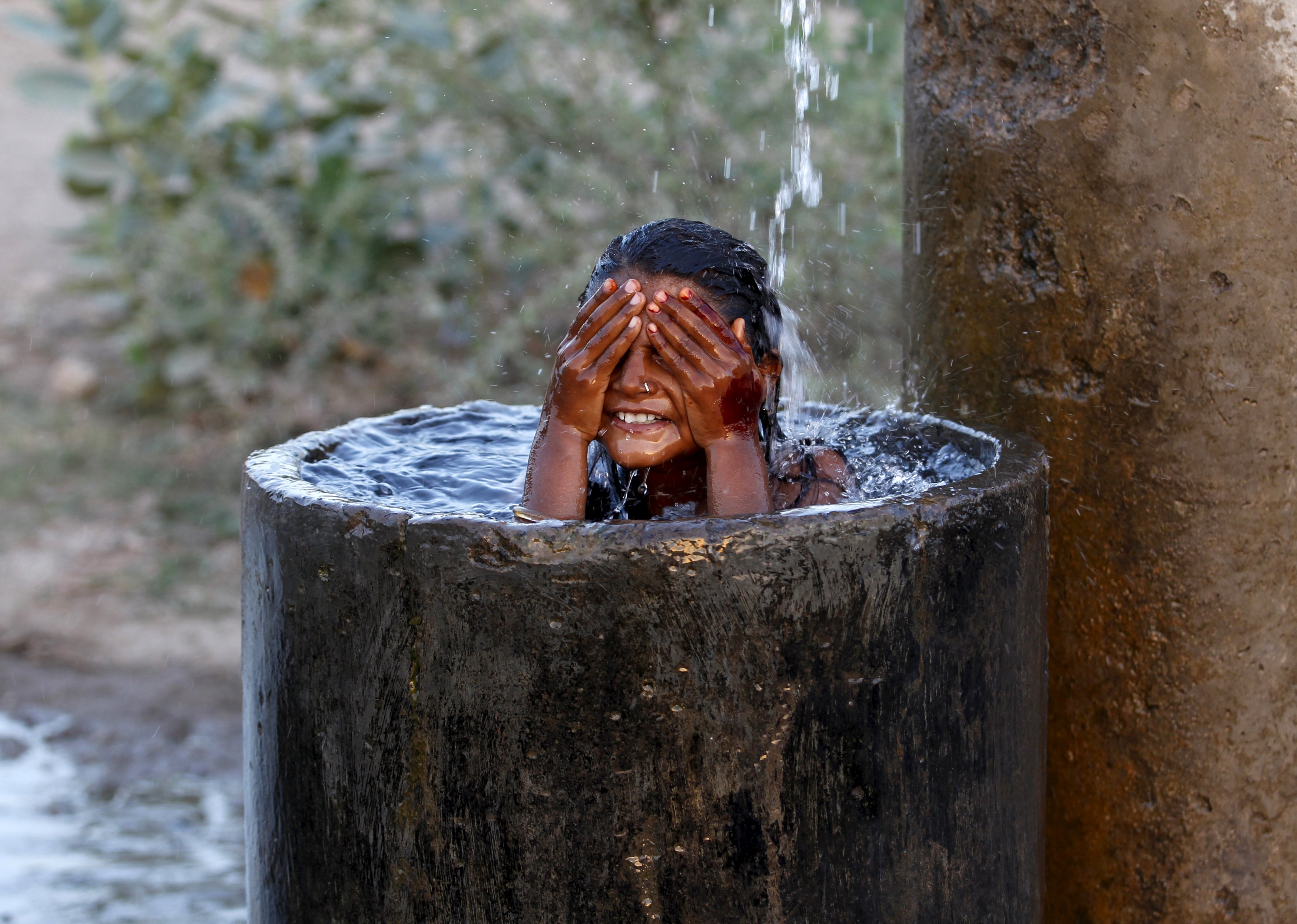 1200 са  вече жертвите на жегата в Индия
