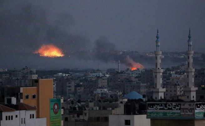 Израел нанесе въздушни удари по Газа
