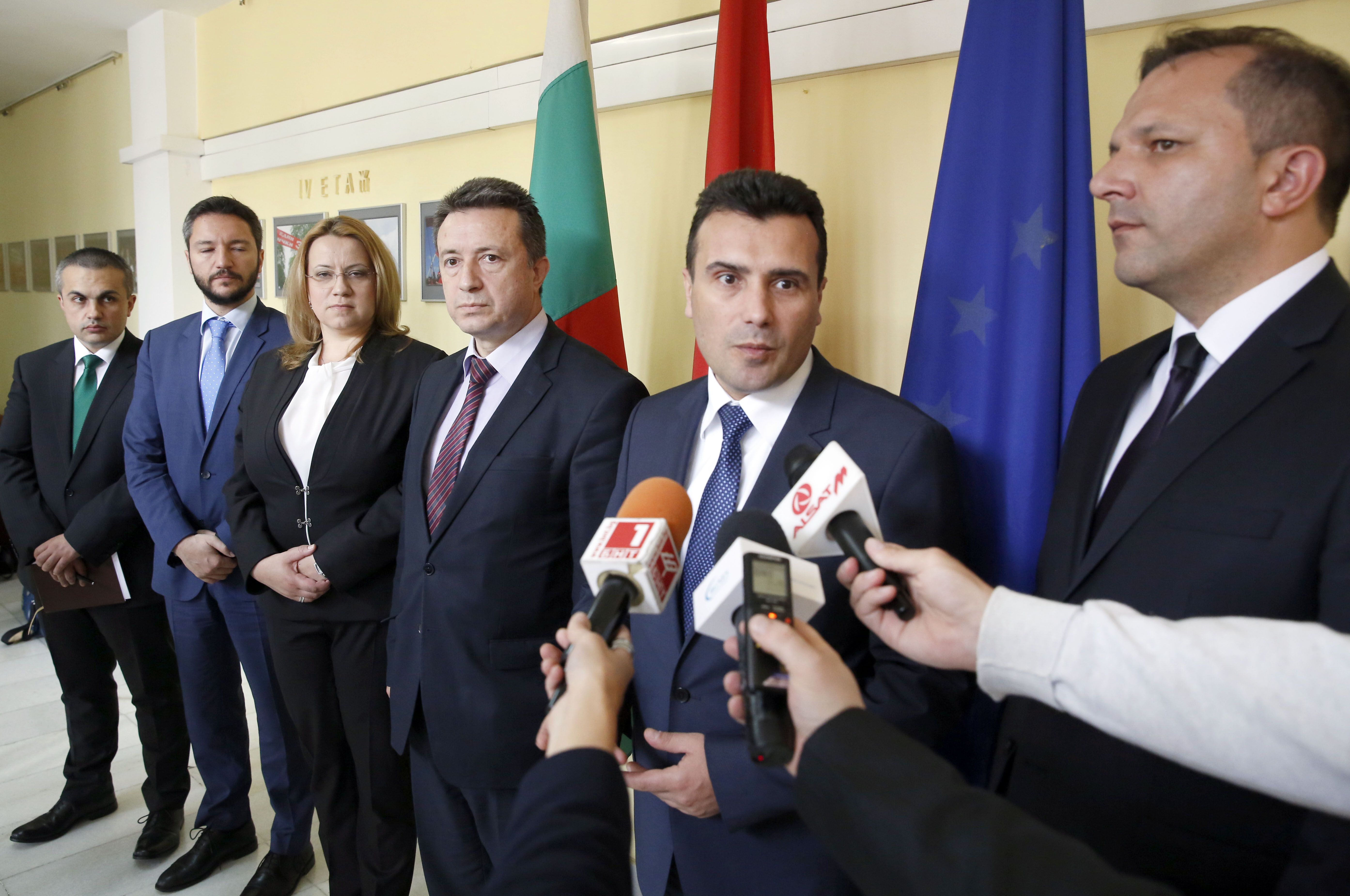 Янаки Стоилов се срещна със Зоран Заев, македонският политик благодари за подкрепата