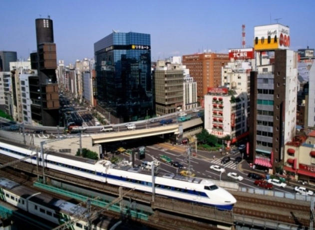 Мощно земетресение отново удари Токио