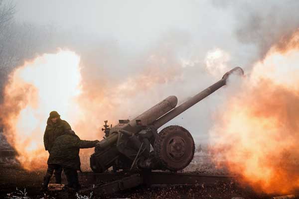 Украинските силоваци атакуват западните покрайнини на Донецк (ВИДЕО)  