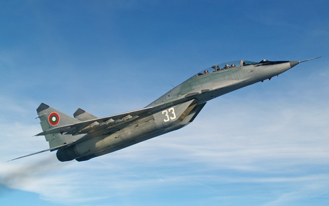 Какво става? Изтребители на НАТО преследват руски Ил-20