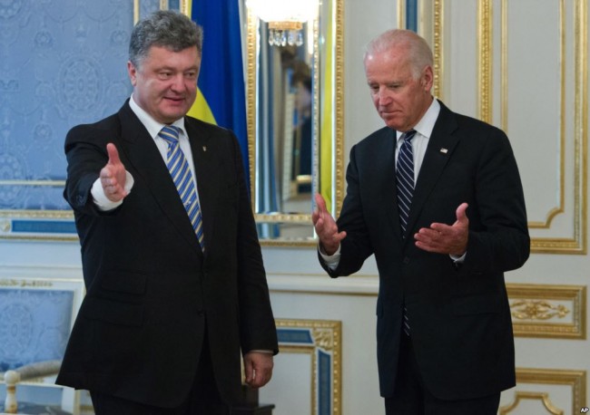 Порошенко и Байдън обсъдиха възможностите за финансова и военна помощ за Украйна