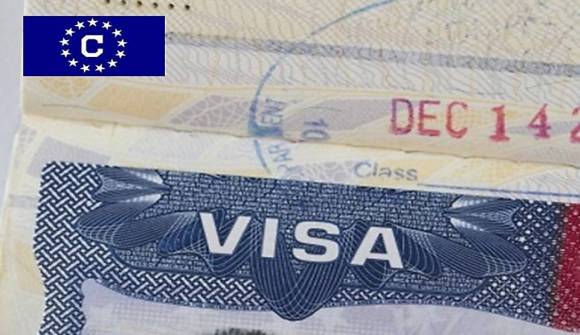 САЩ спират временно издаването на визи в консулства