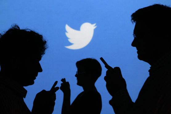 Туитър ще съобщава на терористите, че разузнаването ги следи 
