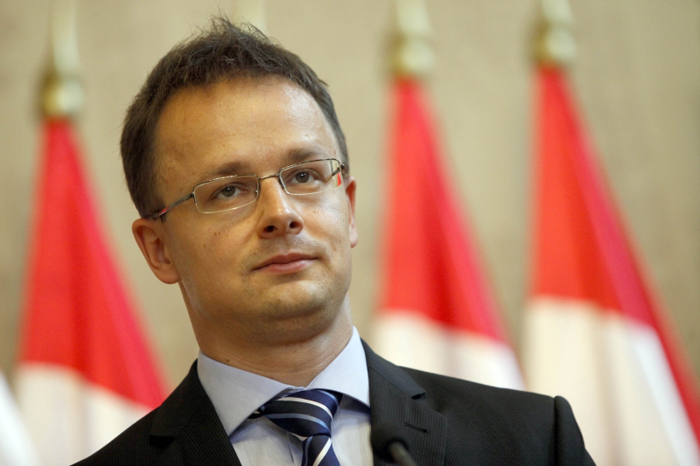 Външният министър на Унгария: Разкрита е лъжата на Брюксел за миграционния пакт на ООН 