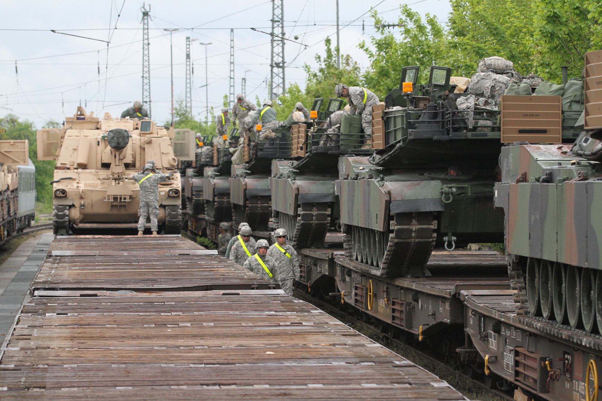 Военният министър на САЩ: България ще приеме наши танкове на своя територия
