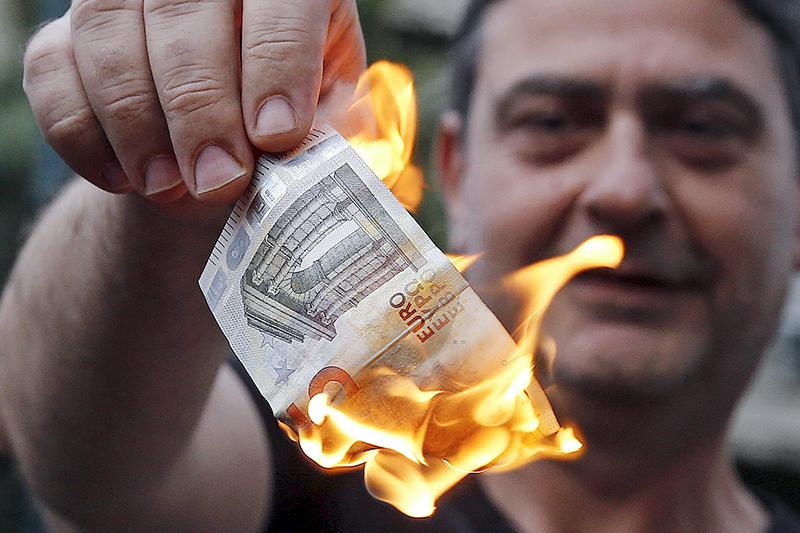 Вижте какво става в Гърция преди фалита (СНИМКИ)