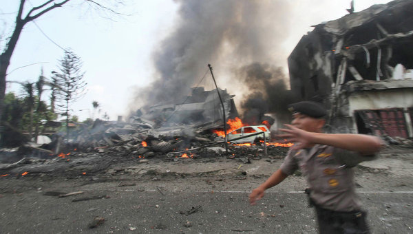 Индонезийски военнотранспортен самолет падна в град Медан