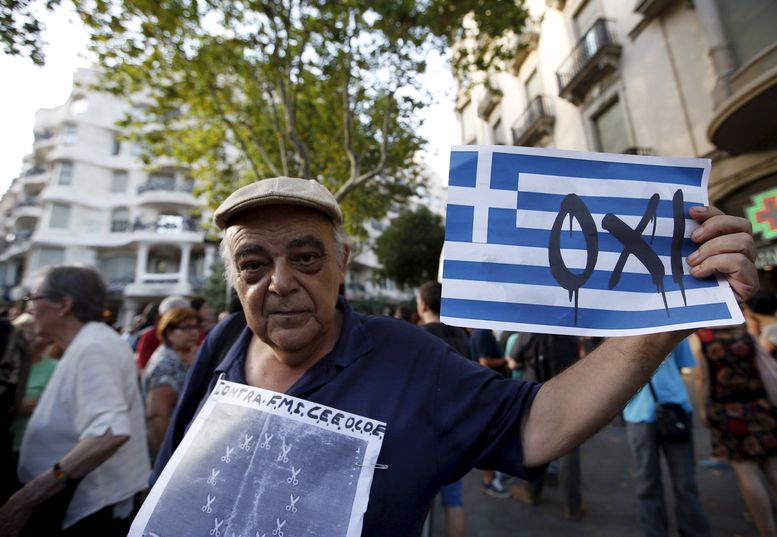 Гърция е разделена на две преди референдума