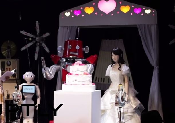 Историческо: Първата сватба на роботи 